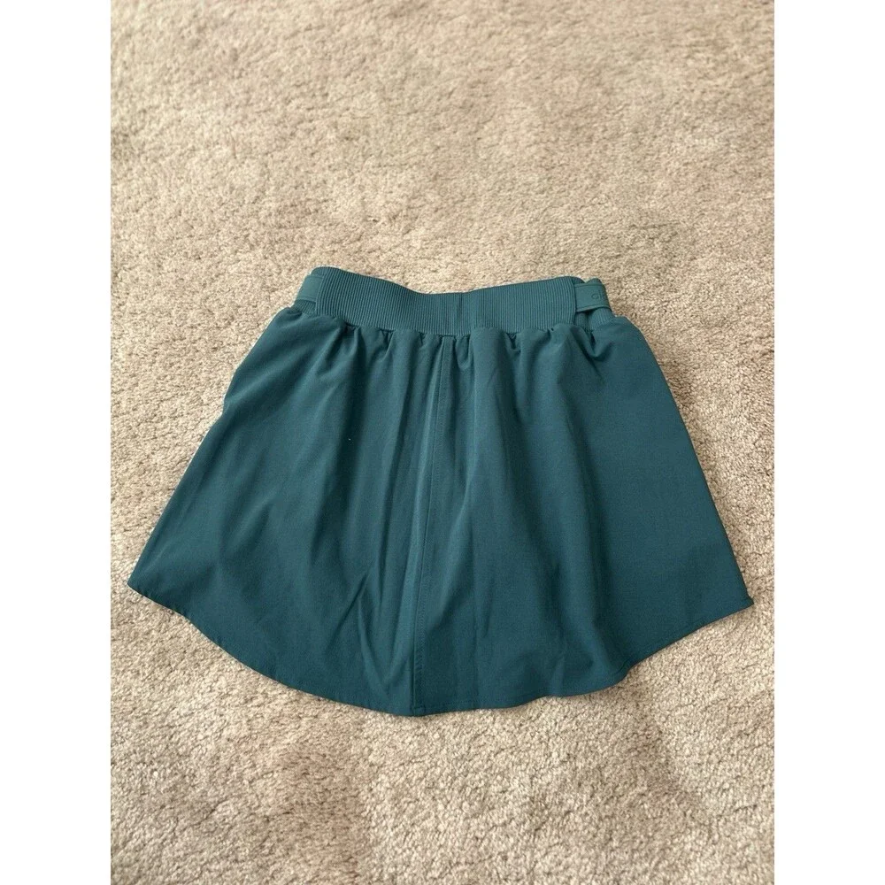 ALO Yoga lined alo green